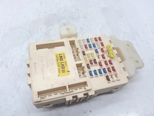 919502S521 Porta Fusibili per HYUNDAI IX35 (EL/LM) Comfort 2WD 2012 6146334 - Foto 4 di 10