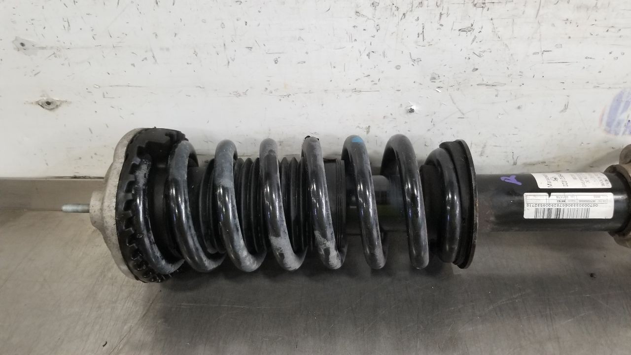 Maserati Ghibli 2017-2017 FRONT+RIGHT Strut assembly