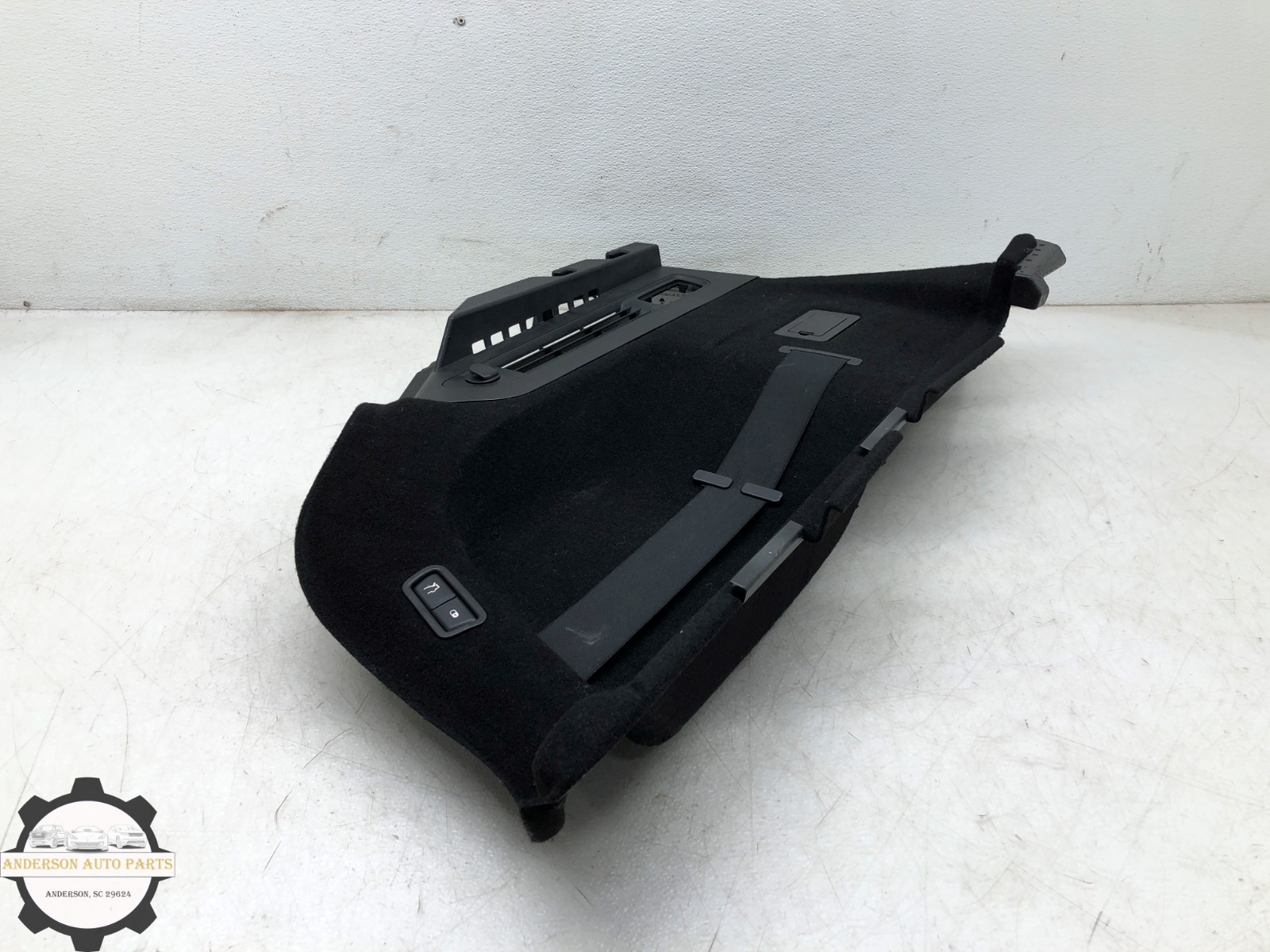 Maserati Levante 2017-2020 Rear Left Quarter panel trim