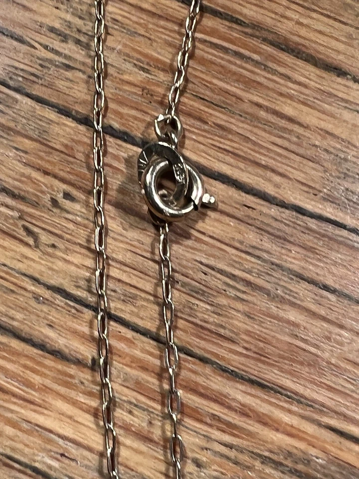 Vintage Krementz 10KT Yellow Gold Filled White Topaz Flower Pendant Necklace - Image 4 of 4