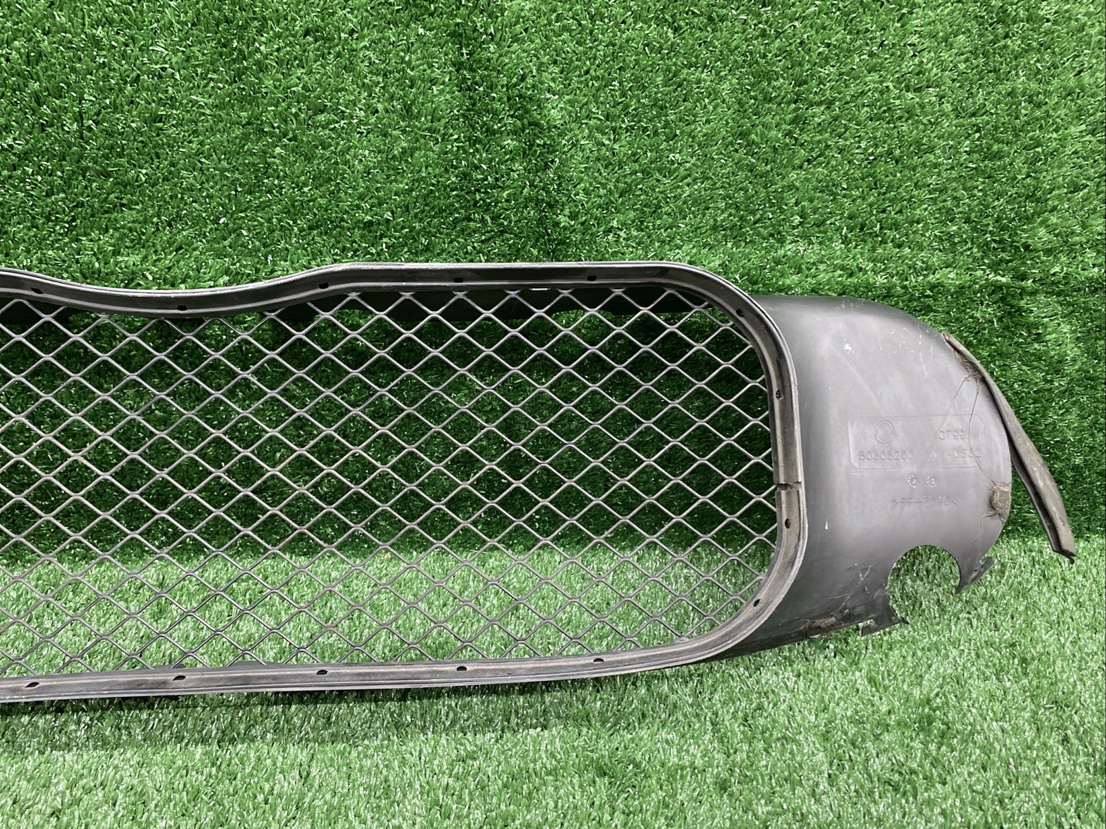 Maserati GranTurismo 2008-2019 Front Air vent grille P/N 80059700