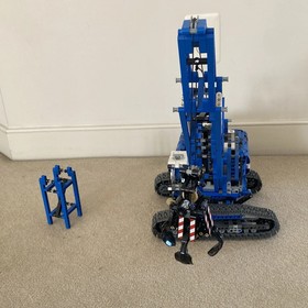 Lego Crawler Crane 42042 Technic 100% Complete Set 1401 Pieces Working no Box