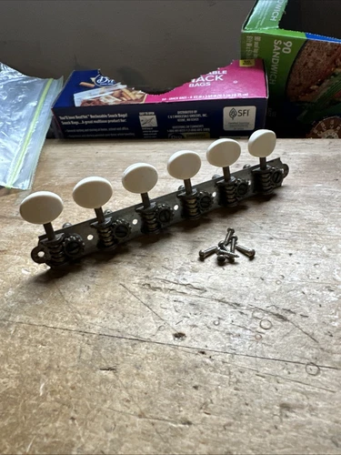 Vintage 1965 Harmony Electric Guitar Tuners. Silvertone Tuning Pegs. Bobkat