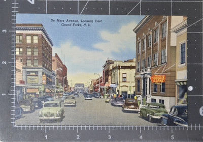 Vintage Color Postcard De Mers Ave Street Scene Grand Fords North Dakota