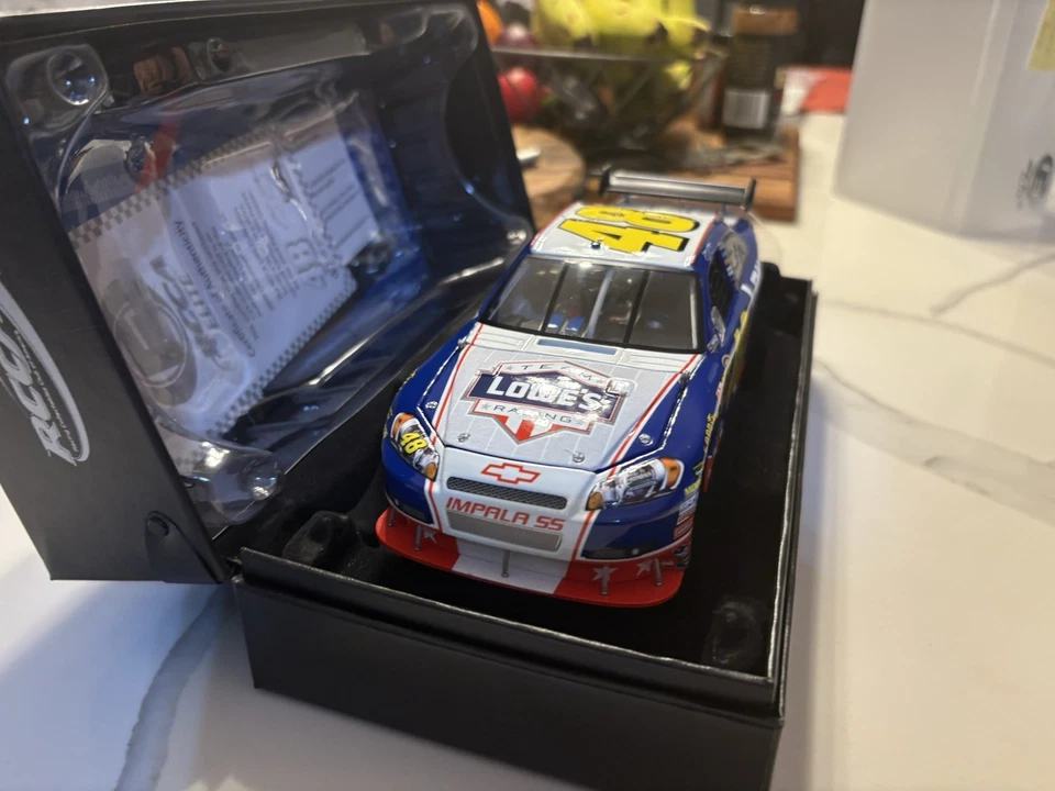 New Jimmie Johnson #48 Lowe's Memorial Day 2009 Impala SS Elite 1 of 200 1:24 - Image 4 of 4