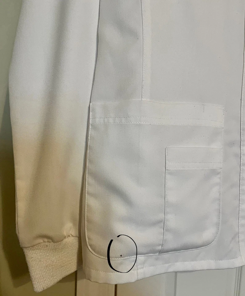 Grey's Anatomy Scrubs Medical Lab Coat Women’s Sz Med Long sleeve Pockets White - Image 4 of 4