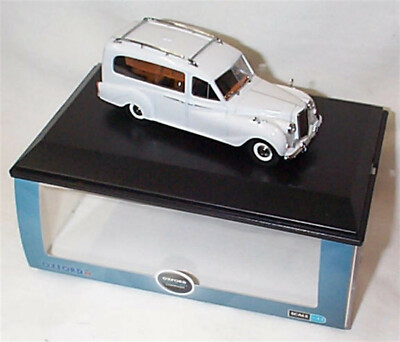 Austin Hearse weiß Maßstab 1:43 APH002 neu im Koffer