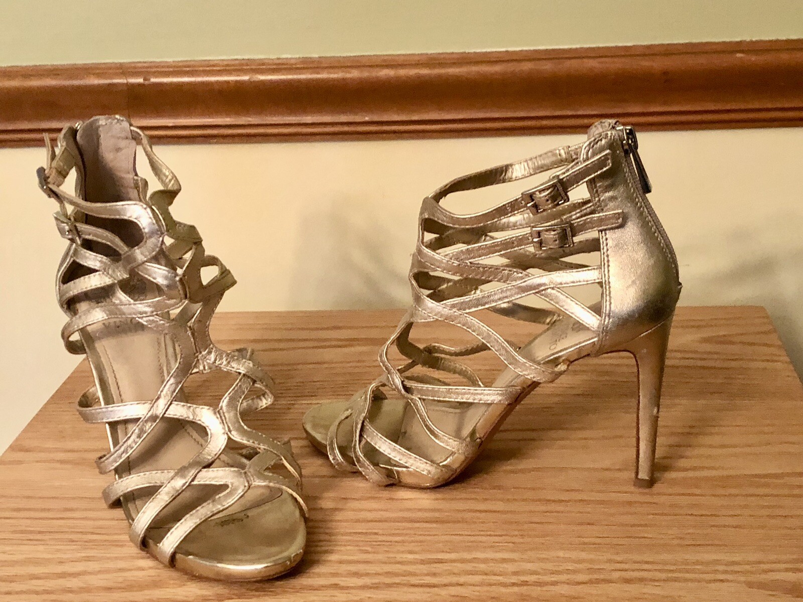 Vince Camuto Fantin Strappy Leather Dress Sandals Silver Heels Open Toe  Size 7.5 | eBay