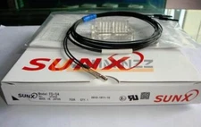 One SUNX FD-G4 Fiber Optic Senor new