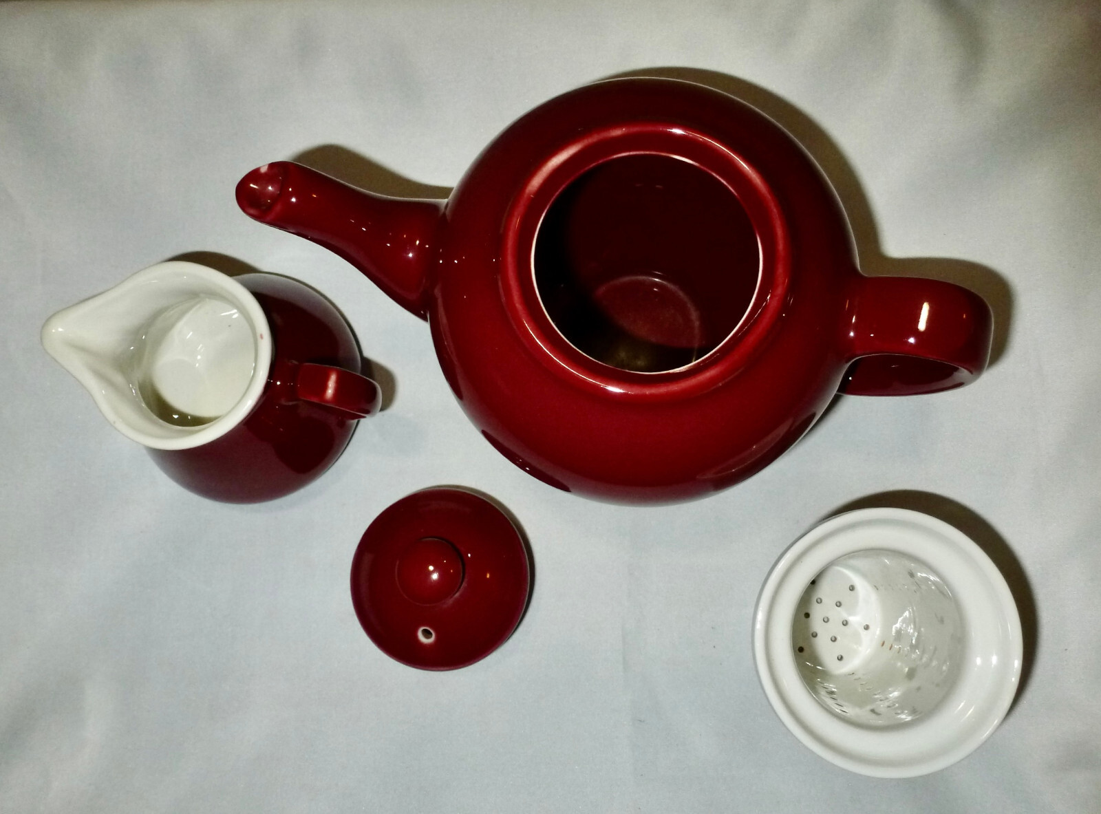 McCormick Tea Baltimore Md Burgundy 32oz Teapot With Infuser and