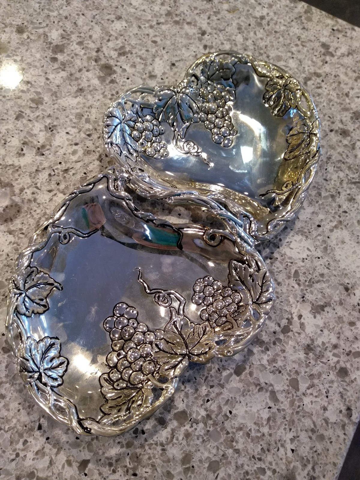 Godinger Silver Plated Grape Design Double Heart Dish