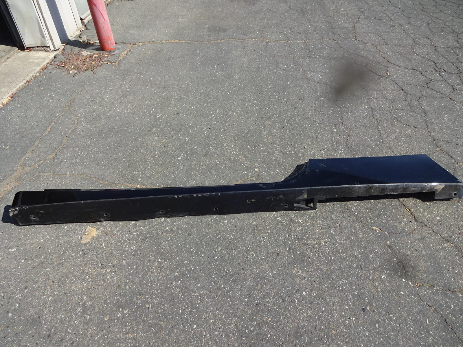 Ferrari 458 Italia, Spider - LH Side Skirt/Rocker Panel P/N 83243310