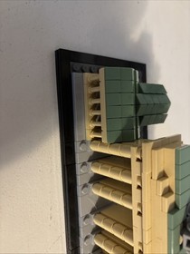 LEGO ARCHITECTURE: Brandenburg Gate (21011) - complete, no box, no instructions