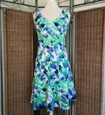 Lauren Ralph Lauren Fit & Flare Dress Sz 4 Floral V-Neck Sleeveless Green Purple