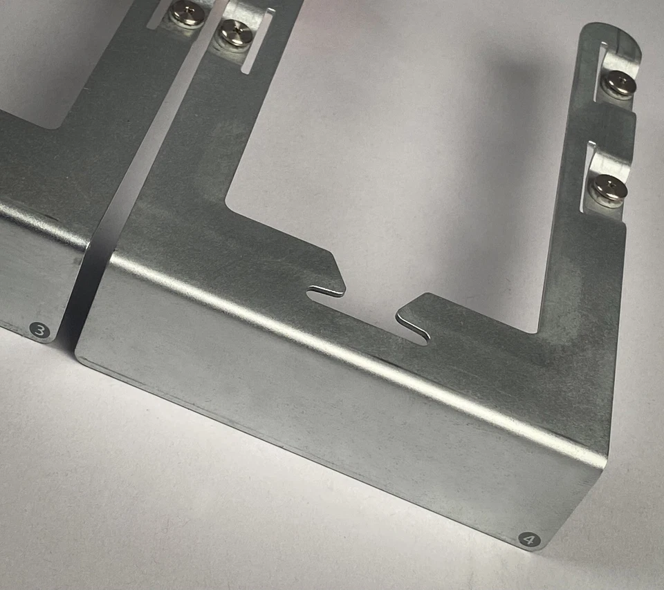 Apple Mac Pro 5,1 Hard Drive Tray Set of 4 / Drive Caddies for all A1289 Models - Image 2 of 4