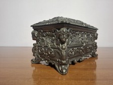 Cofanetto In Peltro. Ottima La Condizione.  2 Kg. 20x10x10 Cm.