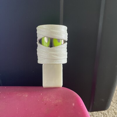 Bath & Body Works 2020 Halloween Mummy Eyes Glow Nightlight Wallflower Plug In
