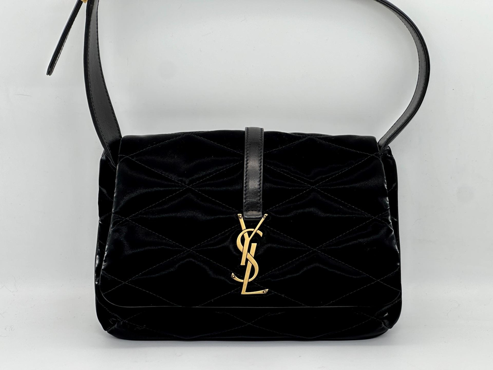 Borsa a tracolla Saint Laurent YSL Monogram LE 5 7 trapuntata diamante raso $2650