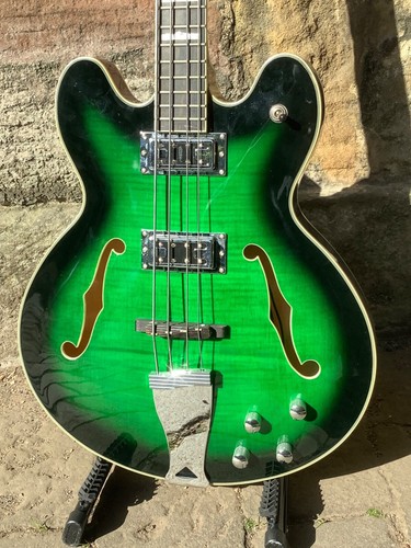 Chowny Bass Guitar, Green, Ex Big Country, Ex Scott Whitely (Autographed) - Picture 9 of 15