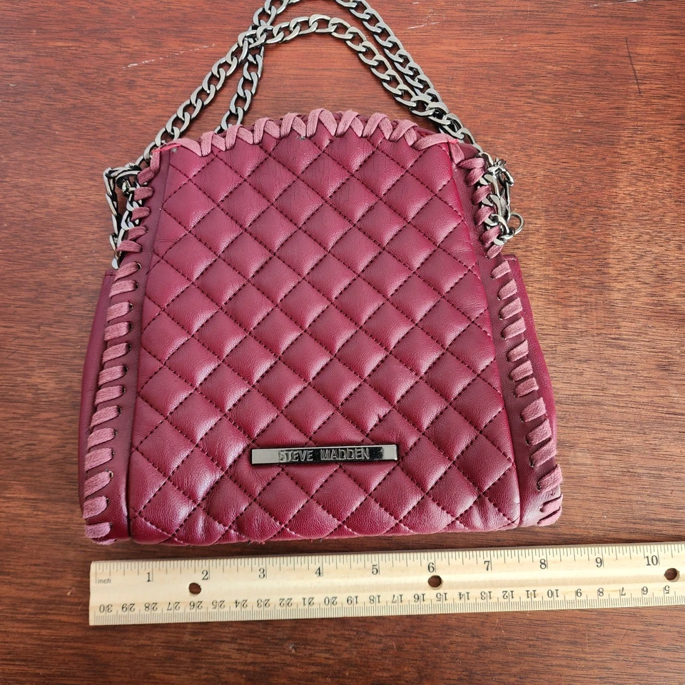 Steve Madden Crossbody Quilted Bag. Vegan Quilted Leather, Burgundy. - Image 3 of 4