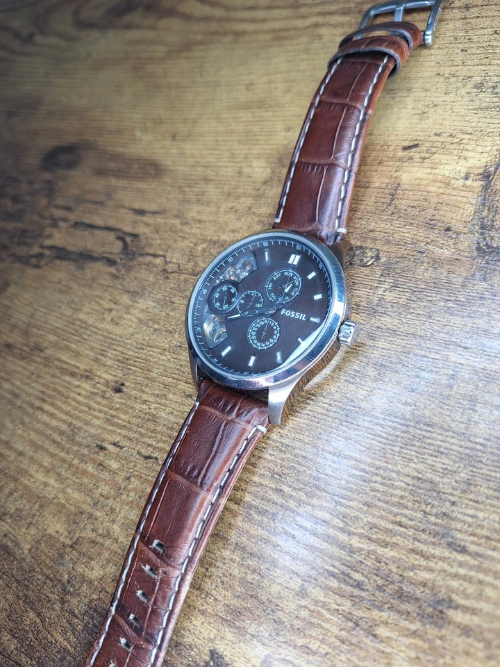 Reloj para hombre Fossil Twist multifunción esfera negra correa de cuero necesita batería Foto 3 de 4