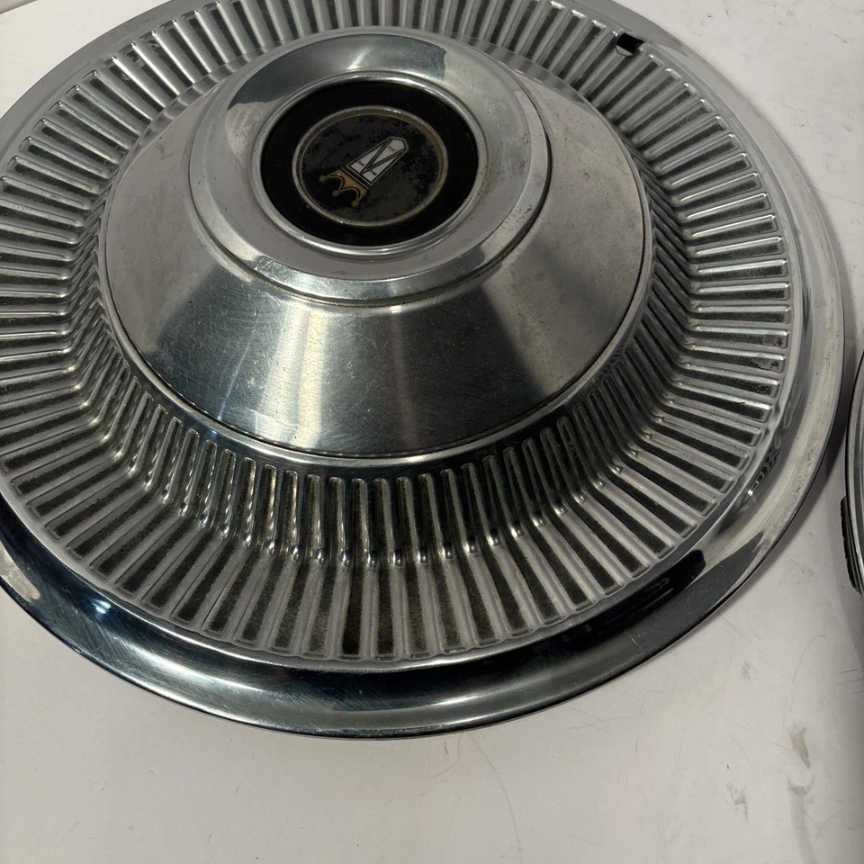 (2) 1968 1969 Ford Galaxie 500 XL calota cubo 15" tampa de roda personalizada LTD FABRICANTE DE EQUIPAMENTO ORIGINAL - Imagem 4 de 4