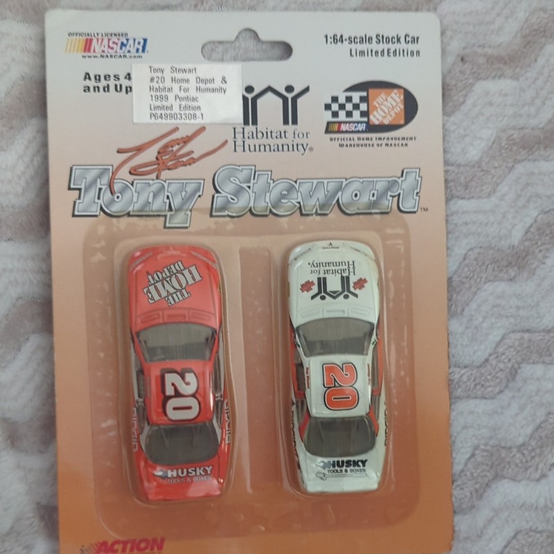 Action Tony Stewart #20 1999 Pontiac Home Depot Habitat 1:64 Diecast