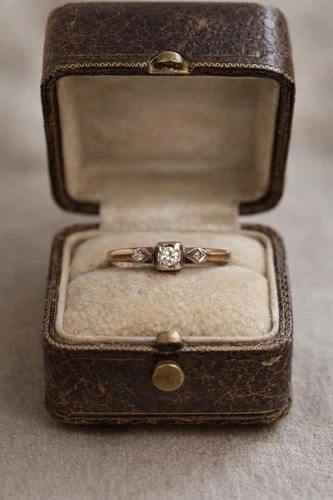 Vintage Art Deco 14K White & Yellow Gold 3 Diamond Ring Size 7 Estate Jewelry