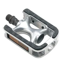 Wellgo Aluminum Pedals With Anti-Slip Handlebars, Silver, 454G, For Atb/Mtb/Cit_