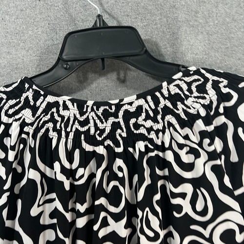 Top Susan Graver stampato a maglia liquida collo smock manica 3/4 nero, medio - Foto 8 di 8