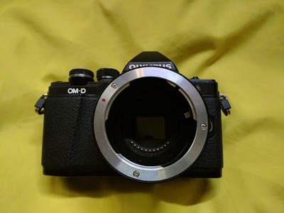 Olympus OM-D E-M10 Mark II incl. Zubehörpaket