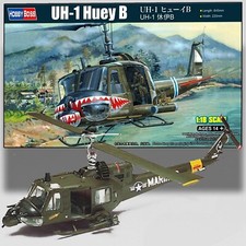 HOBBY BOSS 81806 1/18 UH-1B HUEY KIT