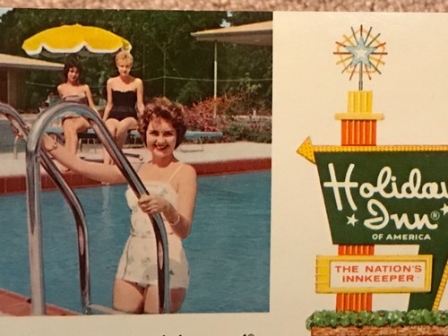 RARE VINTAGE POSTCARD: HOLIDAY INN OF AMERICA, LADY IN POOL. LAKE CITY, FLORIDA - Picture 3 of 5