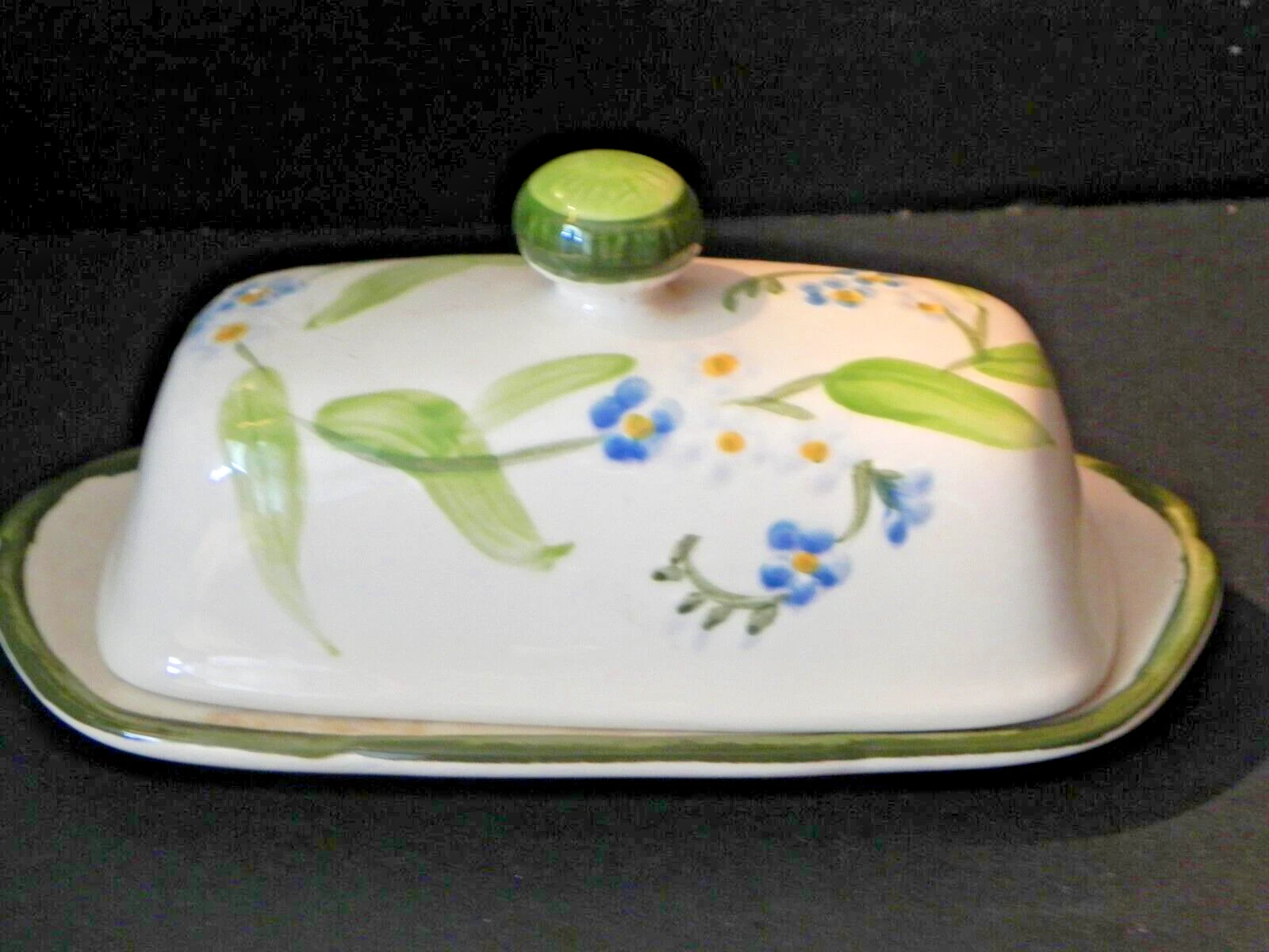 FRANSISCAN“FOR GET ME NOT” 1/4 lb Covered Butter Dish. Hard to find New