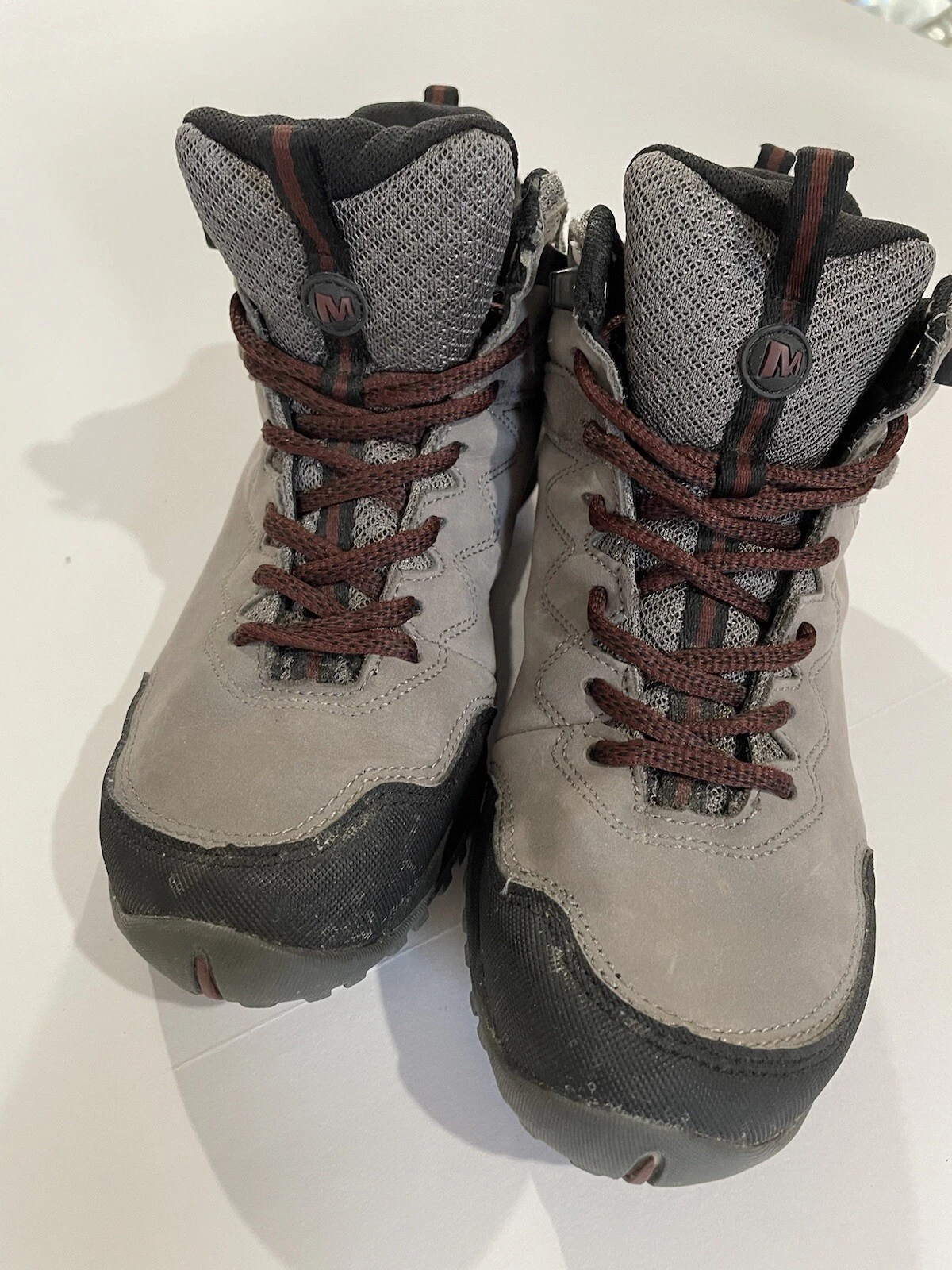 Merrell Women’s Sz 7 Hiking Boots Camp Climb Water Resist Outdoor Leather Tread