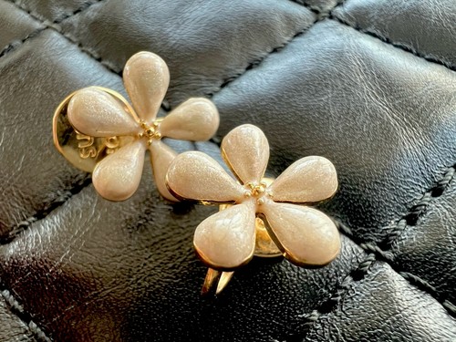 Ultimate high quality Non Pierced Earrings - Stay On All Day & Super Comfortable