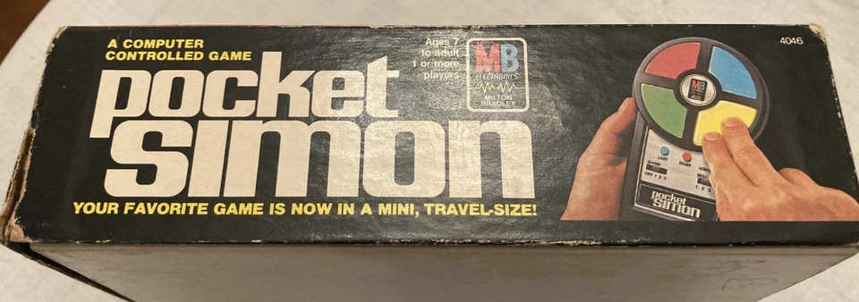 Vintage 1980 Milton Bradley Pocket Simon Electronic Handheld Game with Box - Image 4 of 4