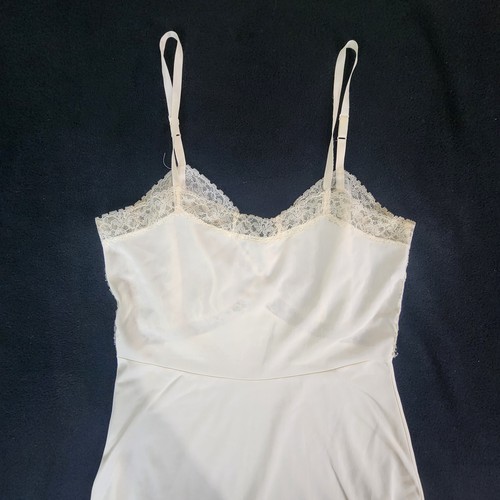 Vintage 1960's Van Raalte Opaquelon lace trimmed full slip size 32 ? Ivory #2226 - Picture 5 of 19