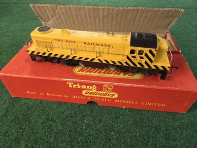 Triang Hornby HO/OO R.155 Diesel Shunter Locomotive Runs Boxed