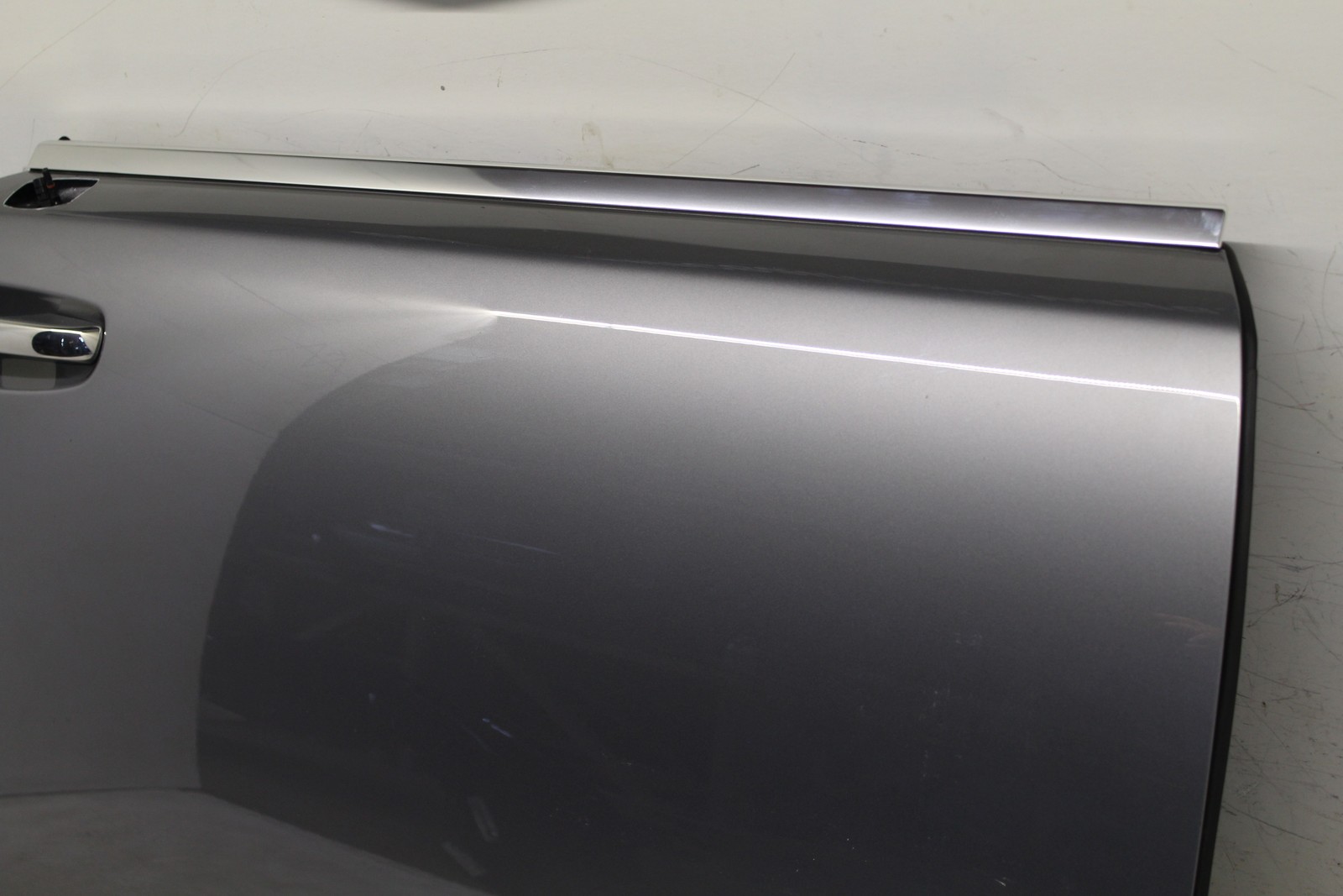 16 ROLLS ROYCE Front Door Left