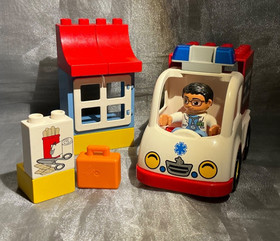 Lego Duplo Ambulance from 4979 5795, 5695, 9226, 9209 Siren Not Working