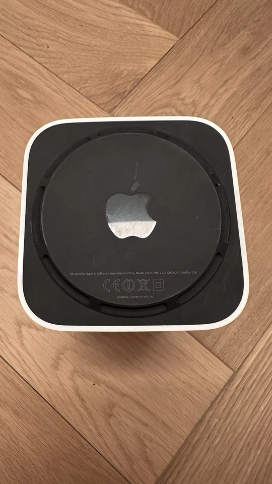 Apple AirPort Extreme 802.11ac Router Weiß - (ME918Z/A) - Bild 2 von 3