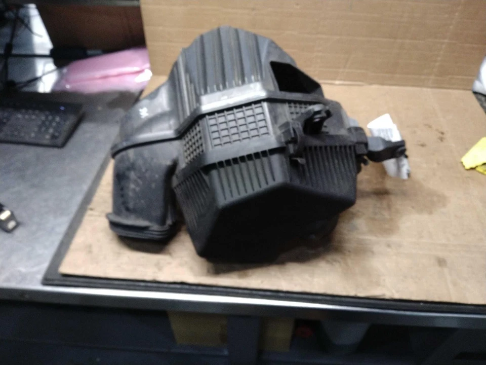 Conjunto de filtro de aire usado se adapta a: Hyundai Genesis Cpe 2015 3,8 grado B Foto 3 de 4