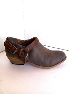 very volatile ankle boots