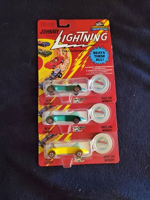 3 JOHNNY LIGHTNING COMMEMORATIVE LIMITED EDITION  WASP (1) YELLOW (2) GREEN