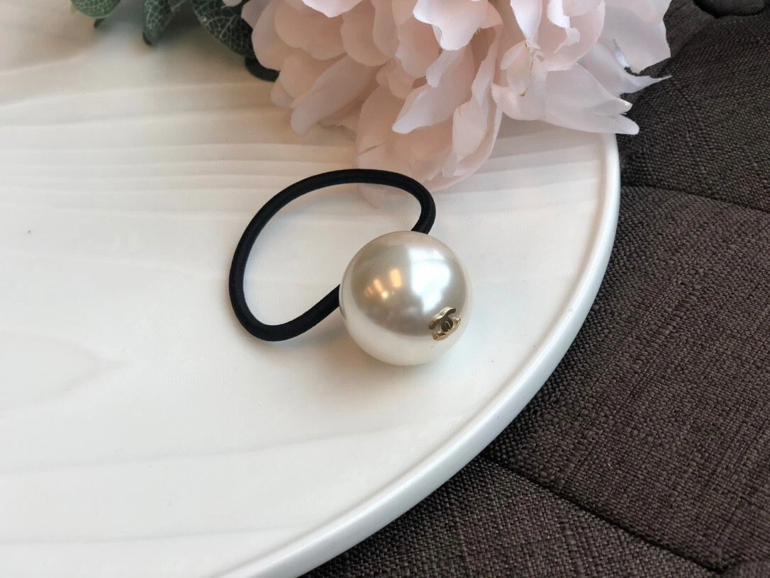 Chanel Pearl Hair Tie DESIGNER TAKEAWAY BY QUEEN OF LUXURY BOUTIQUE INC #6 Chanel Pearl Hair Tie DESIGNER TAKEAWAY BY QUEEN OF LUXURY BOUTIQUE INC