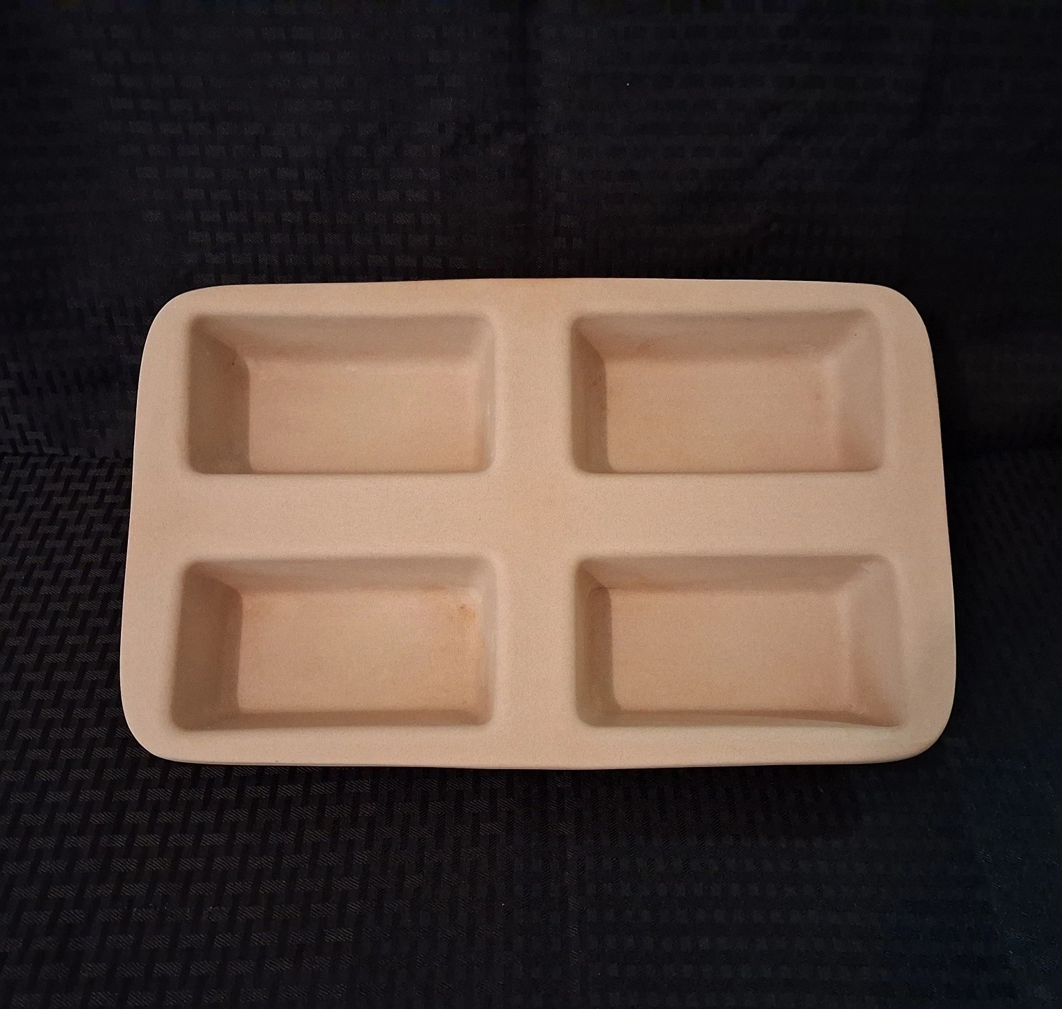 The Pampered Chef Mini 4 Loaf Stoneware Bread Pan Family Heritage Collection USA