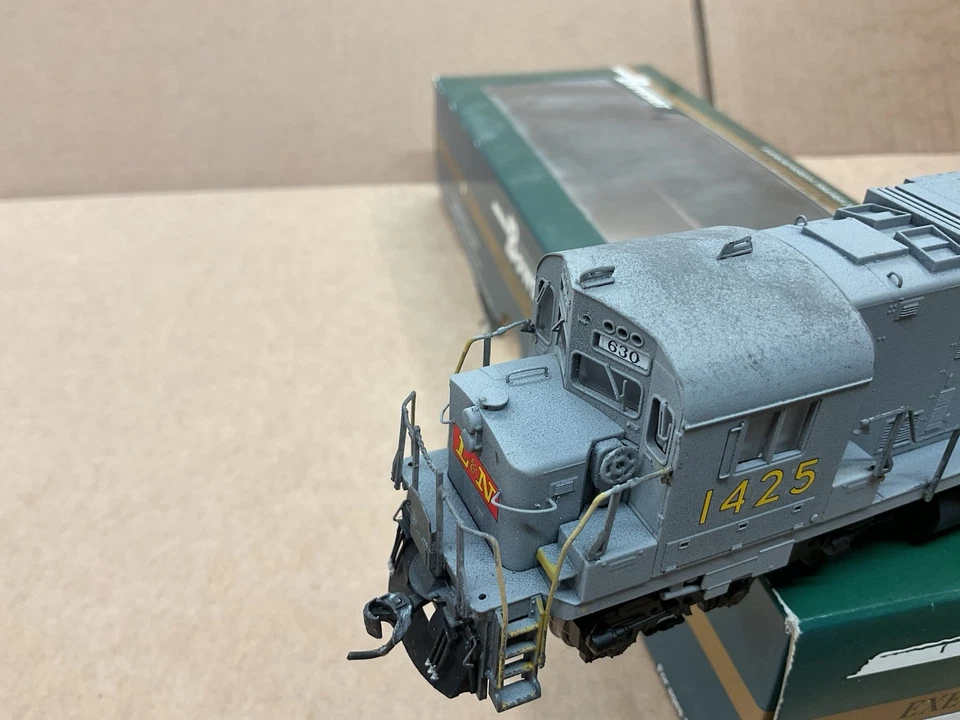 BOWSER HO SCALE DIESEL LOCOMOTIVE ALCO C630M LOUISVILLE & NASHVILLE DCC SOUND ! - Image 2 of 4