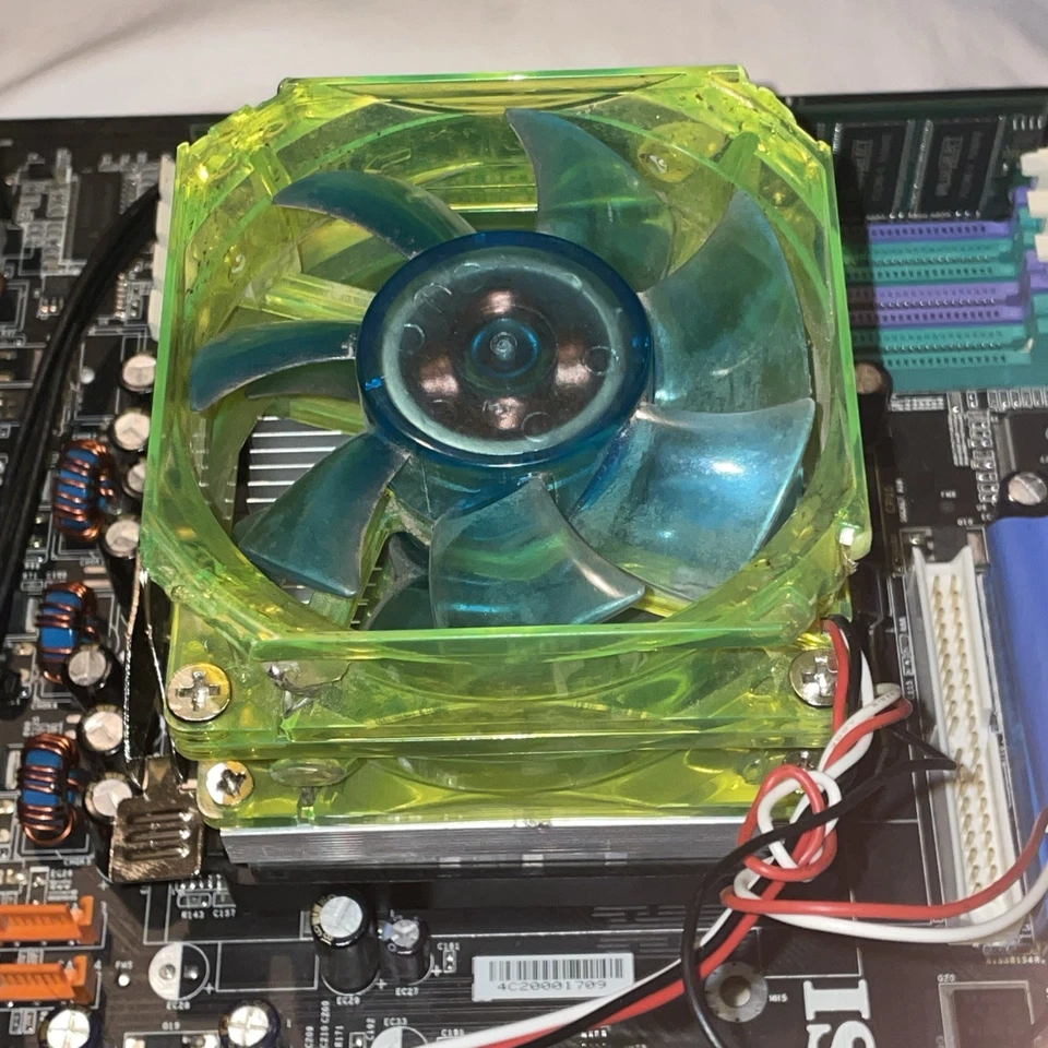 MSI K8N Neo4 Platinum/SLI, Socket 939, AMD (MS-7100-020) Motherboard - Image 2 of 4