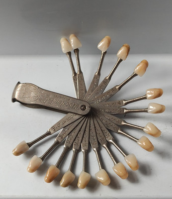 Vintage Ivoclar Vivodent C Porzellan Dental Farbton Führung Zahnmedizin Werkzeug